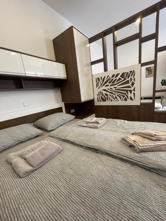 Apartment Center